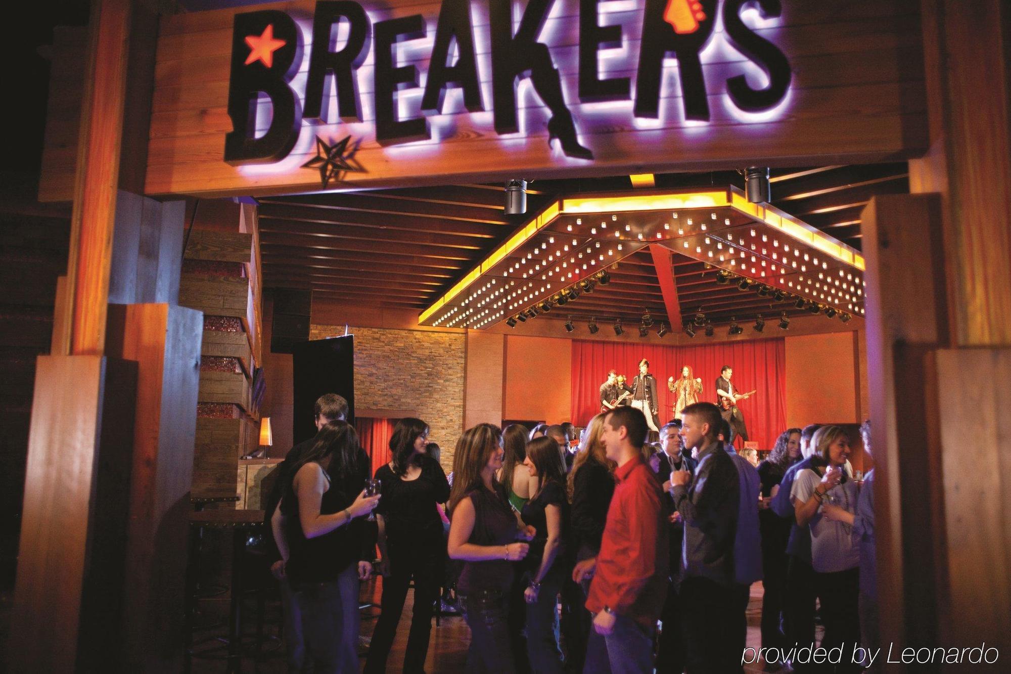 Mohegan Pennsylvania - Adults Only Wilkes-Barre Exterior foto